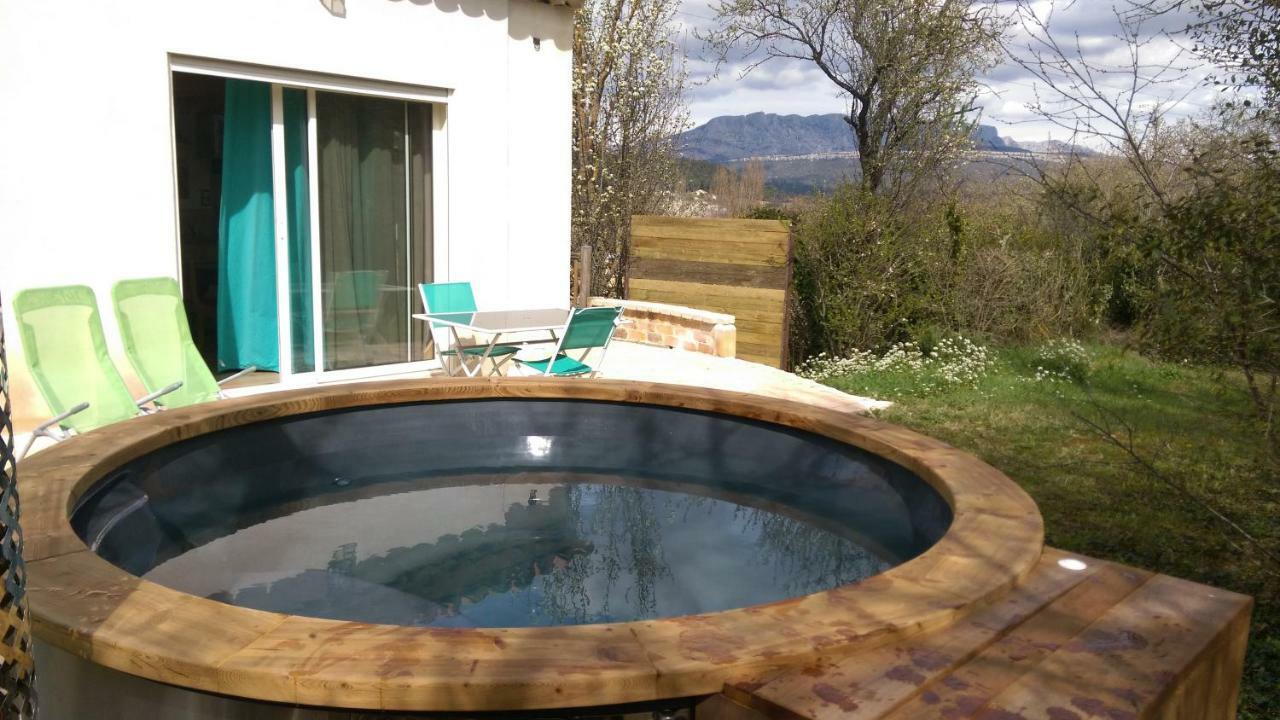 Spa Cabanon De Charme - Le Garagai Мерёй Экстерьер фото